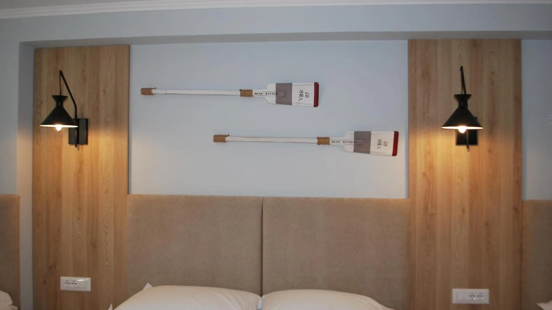 Sofo Hotel Dhërmi 3*,  Albánie