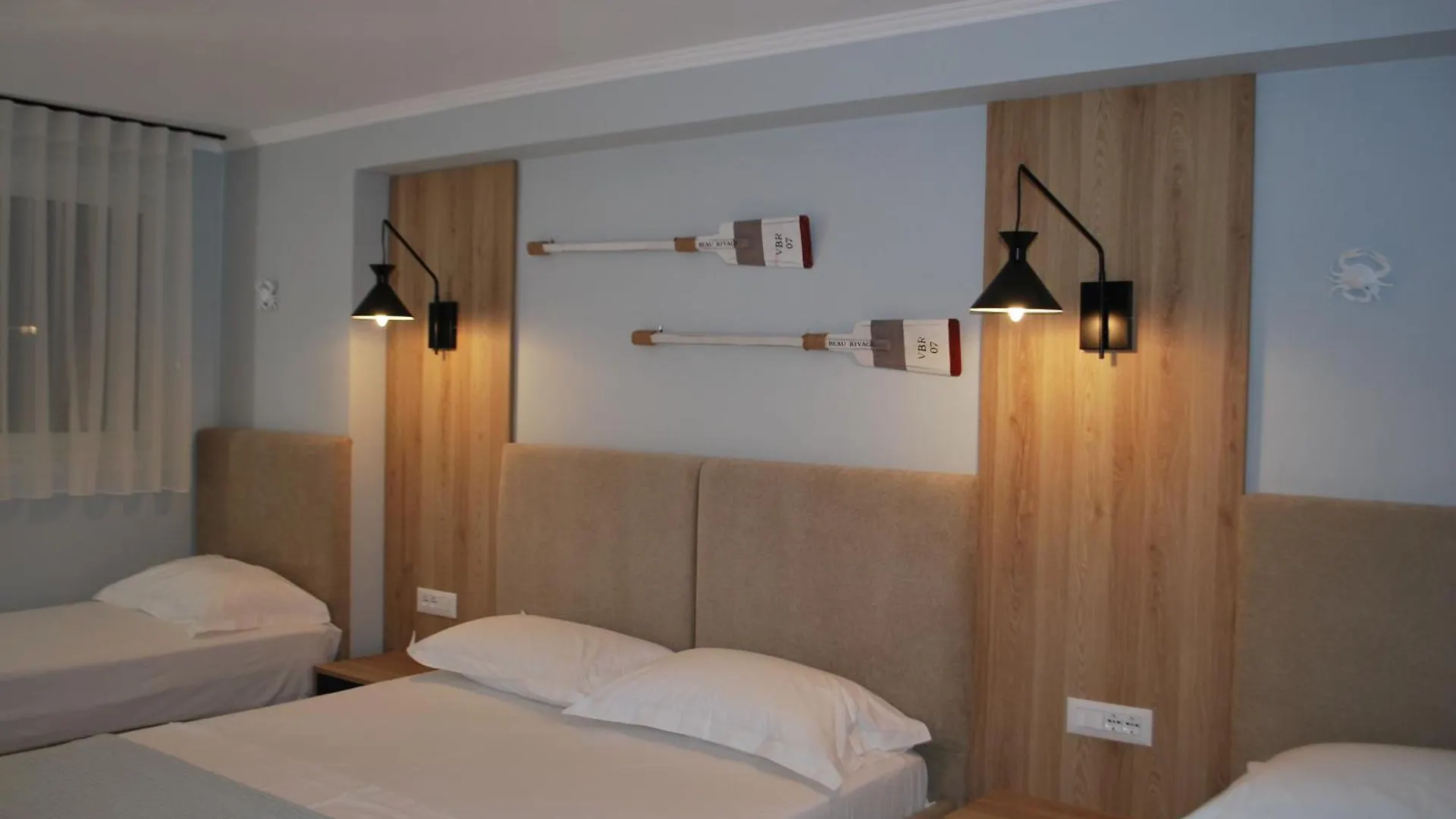 Sofo Hotel Dhërmi 3*,