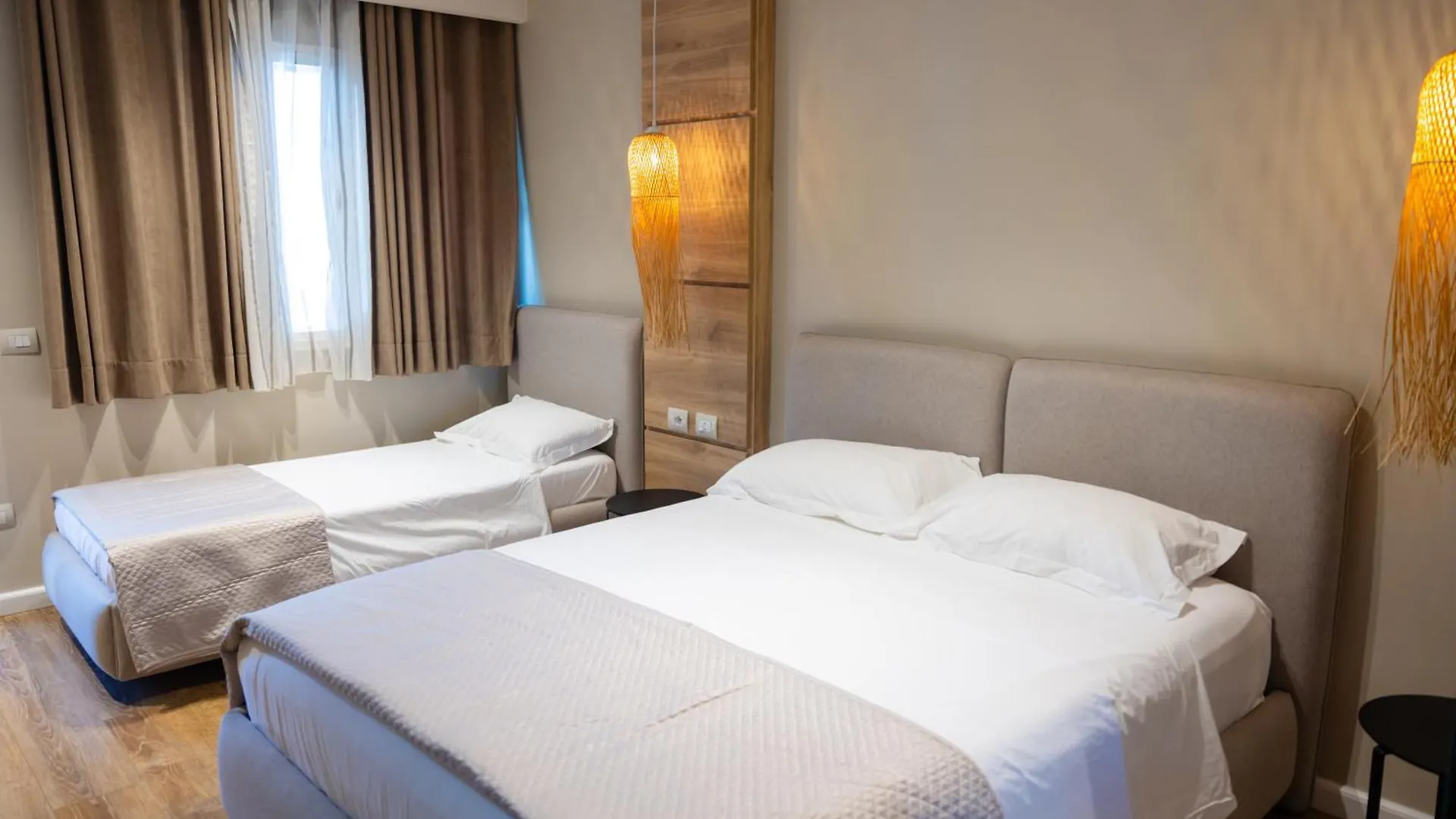 ***  Sofo Hotel Dhërmi Albánie