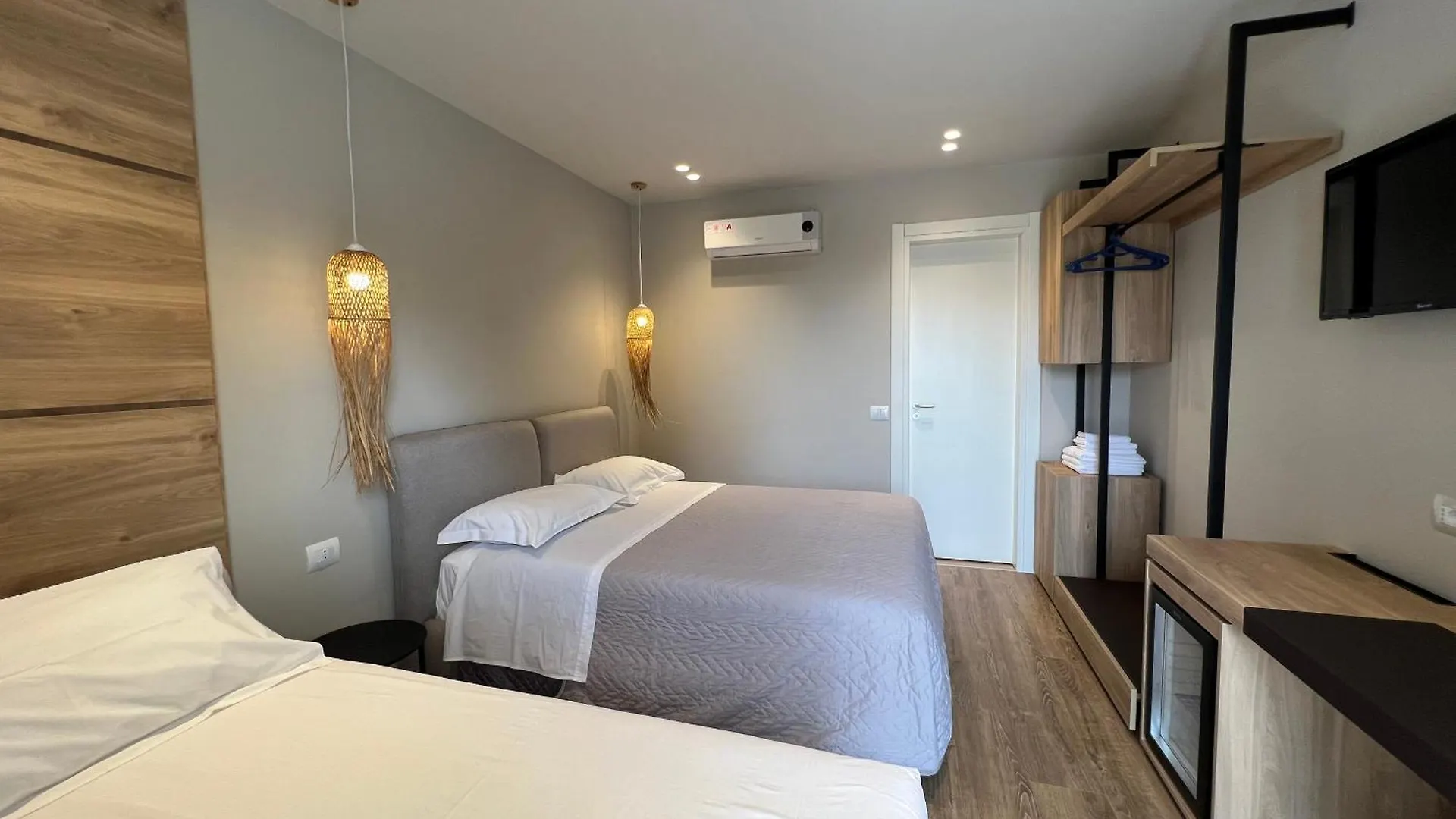 Sofo Hotel Dhermi 3*,  Albania